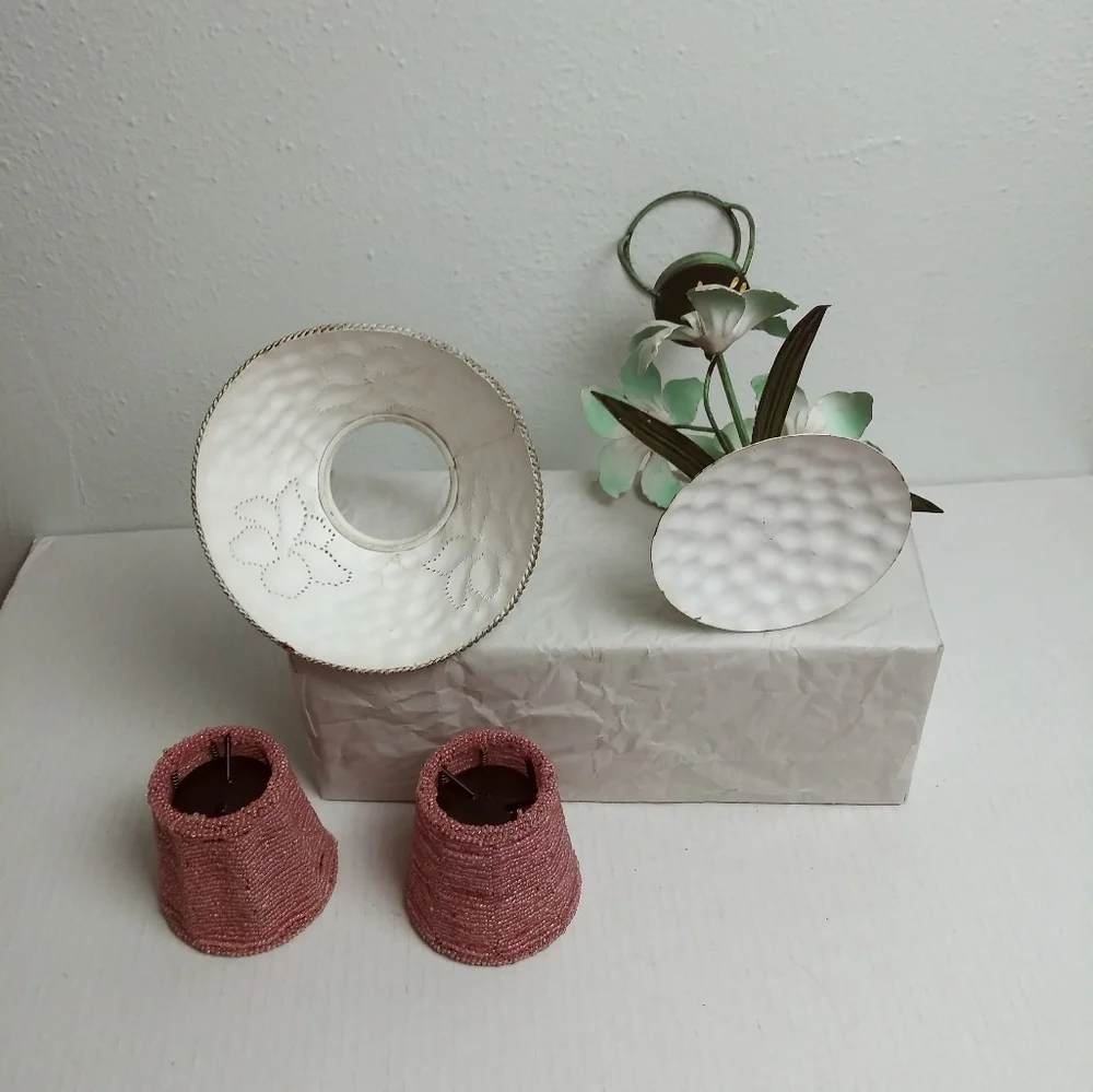 Vintage Accent Tea Light & Holder Bundle Of 3